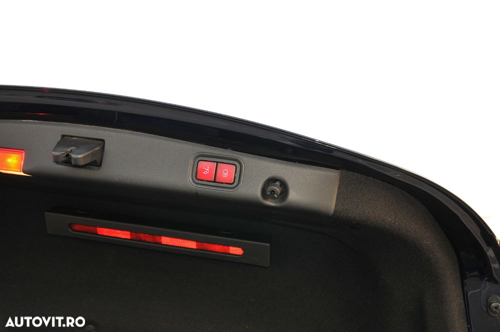 Mercedes-Benz E - 31