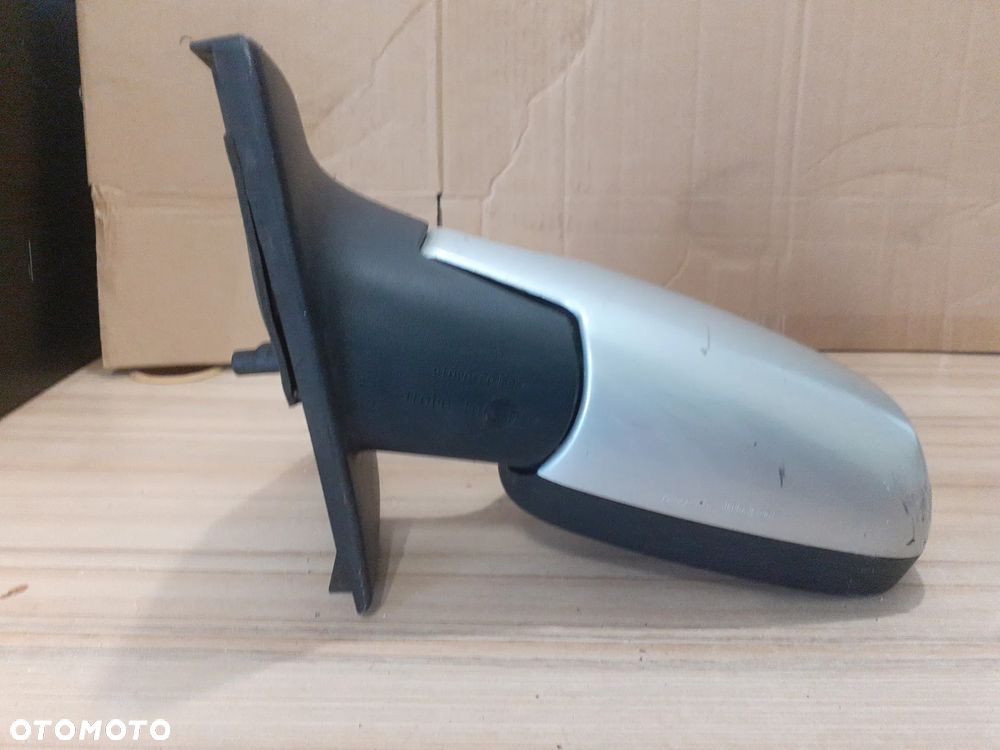 # LUSTERKO LEWE  RENAULT CLIO 3 5PIN TED69 - 4