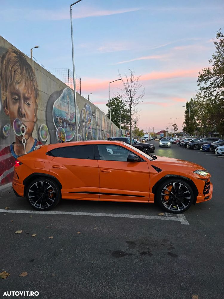 Lamborghini URUS - 3