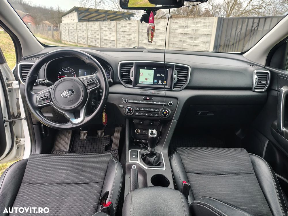 Kia Sportage 1.6 T-GDI 6MT 4x2 GT Line - 8