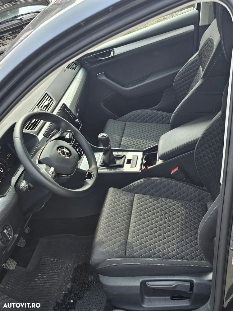 Skoda Superb 2.0 TDI Ambition - 13