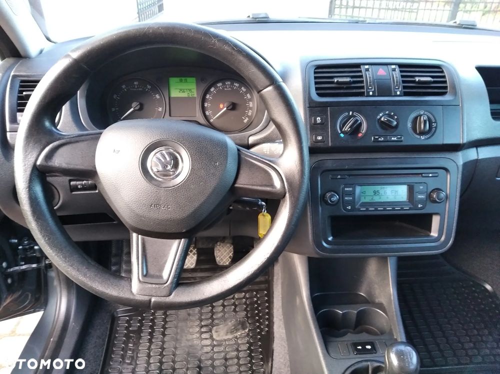 Skoda Fabia 1.4 16V Active Plus - 23