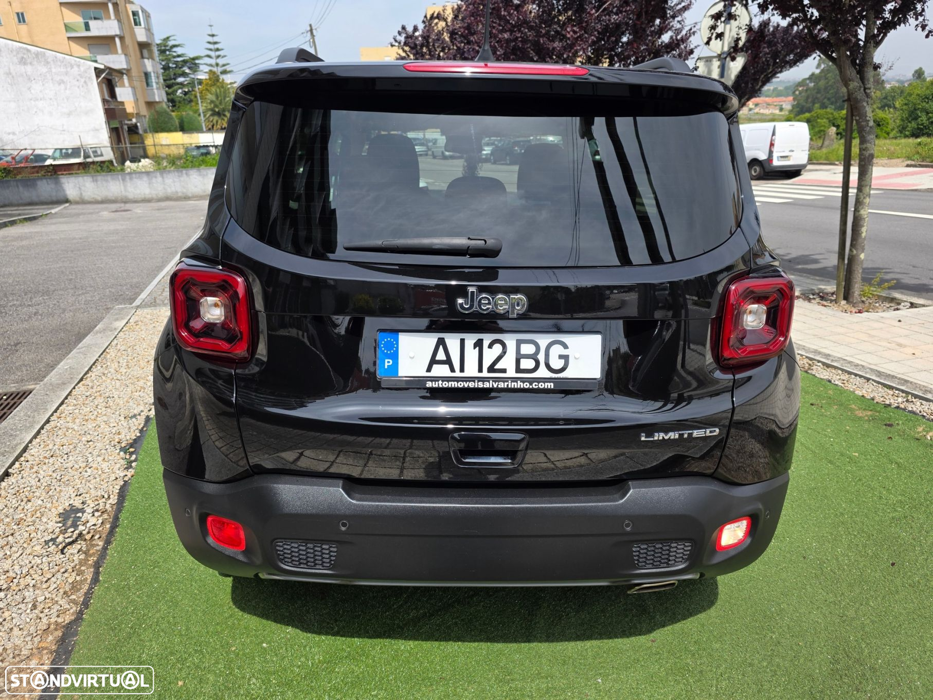 Jeep Renegade 1.3 T Limited S DCT - 28