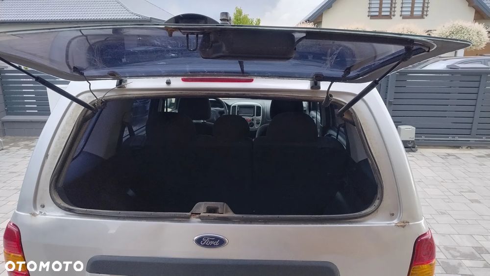 Ford Maverick Highclass - 24