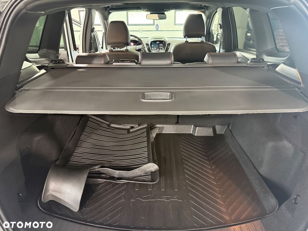 Ford Kuga 2.0 TDCi 4x4 ST-Line - 15