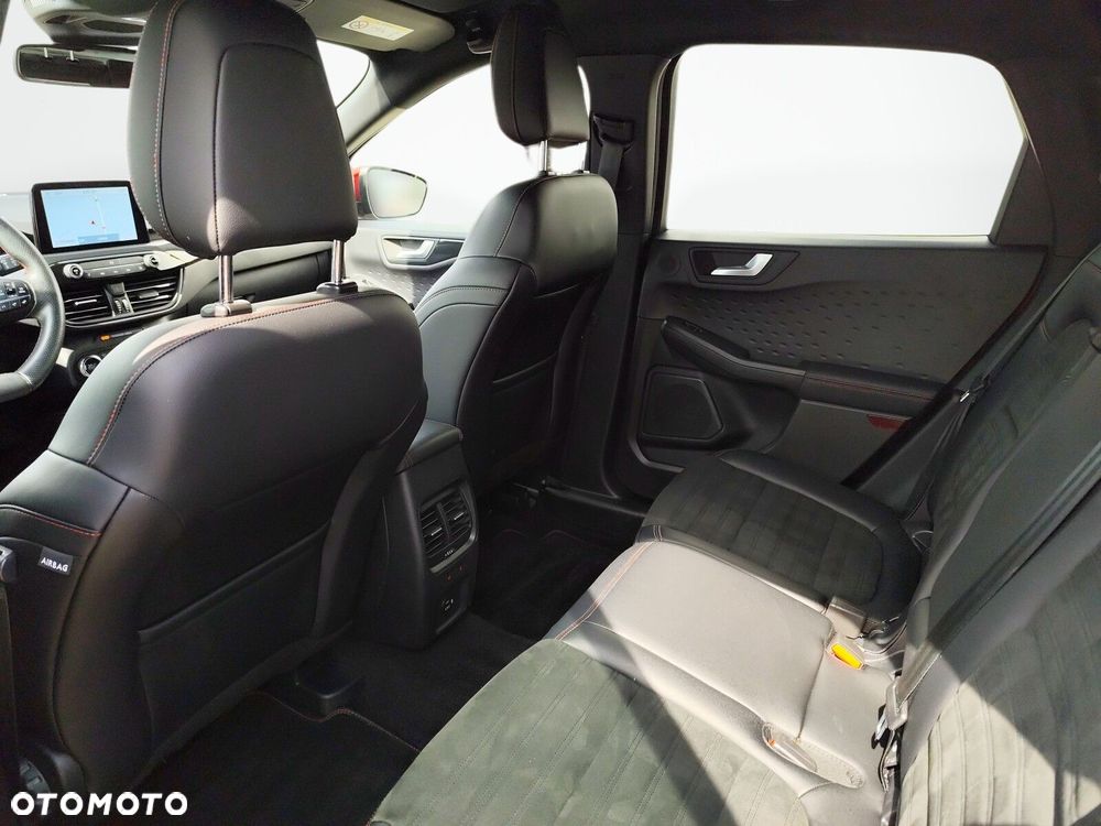 Ford Kuga - 12