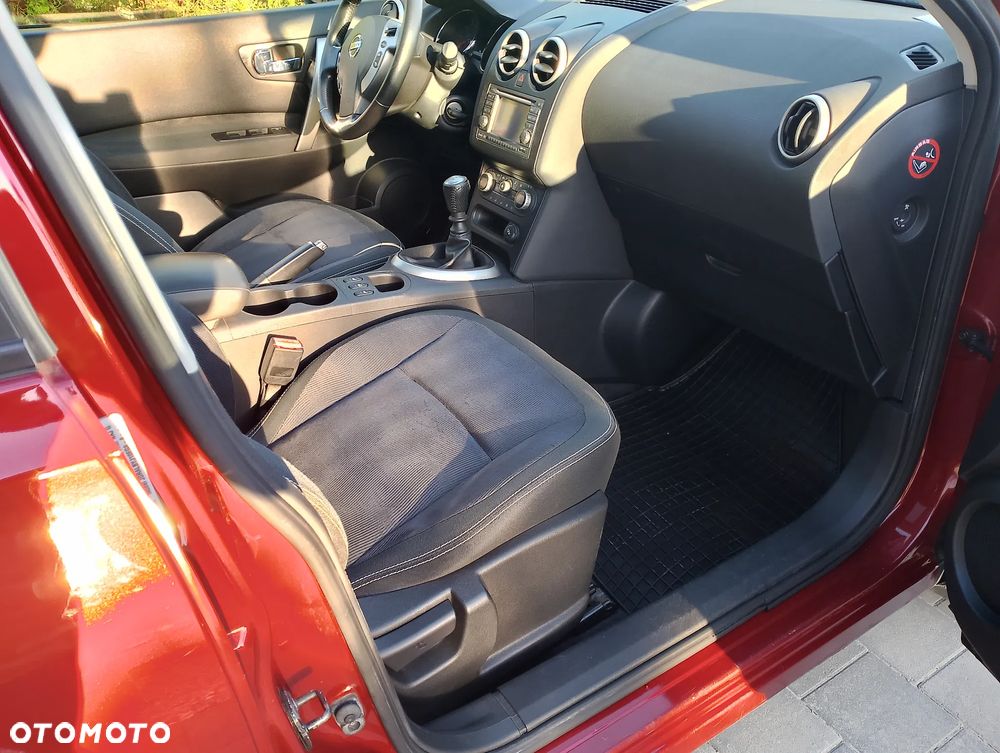 Nissan Qashqai+2 - 9
