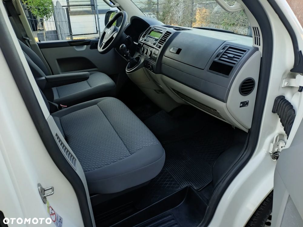 Volkswagen Transporter - 12