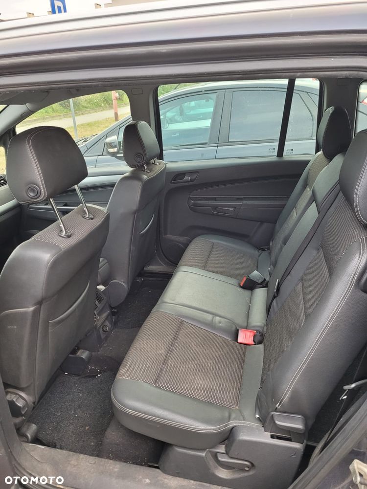 Opel Zafira - 8