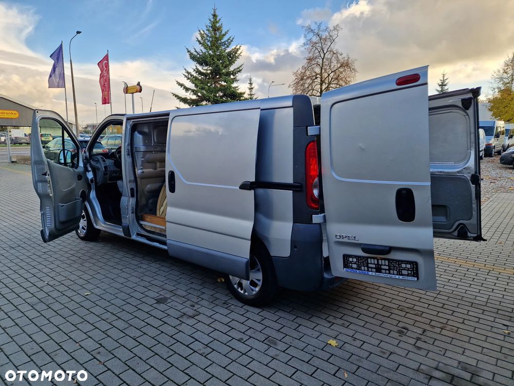 Opel VIVARO - 31
