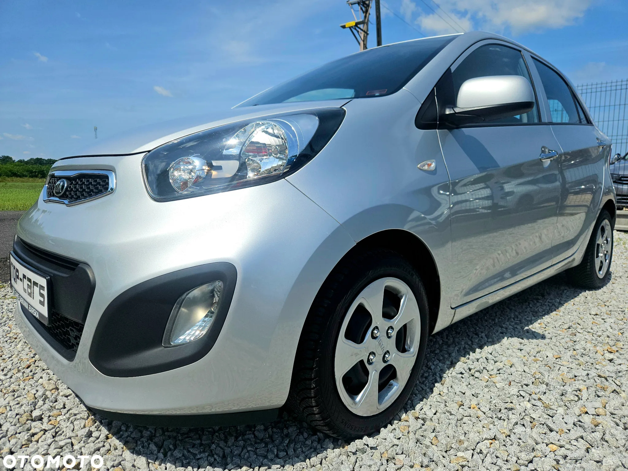 Kia Picanto 1.0 Dream Team Edition - 12