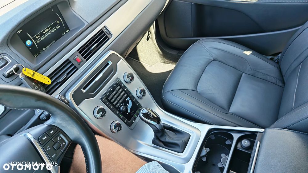 Volvo V70 D4 Geartronic Summum - 39