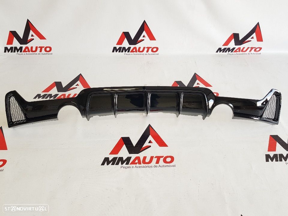 Difusor Traseiro BMW Série 4 F32 F33 F36 Look 435i M-Performance Preto Brilho