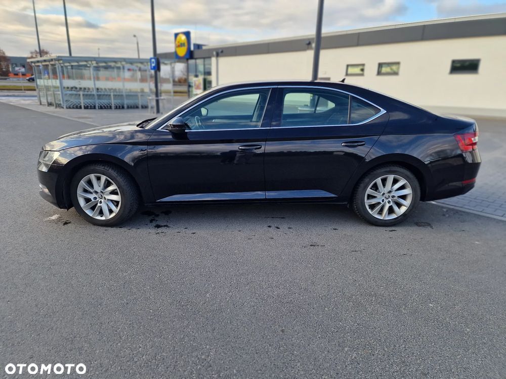Skoda Superb - 1