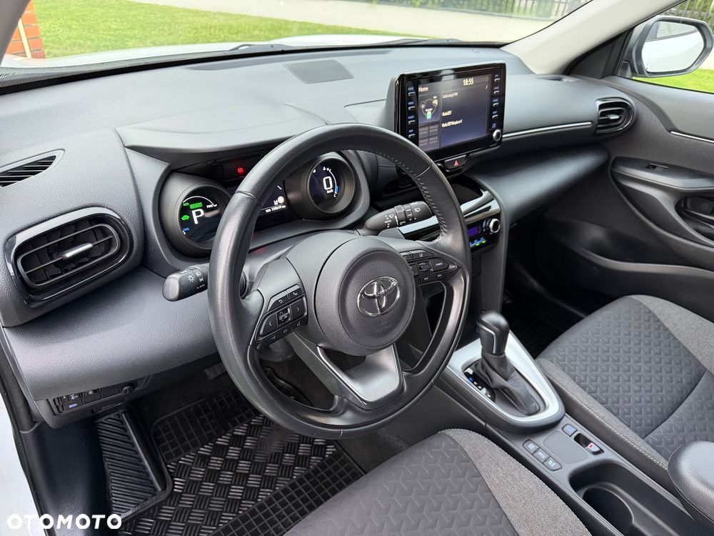 Toyota Yaris Cross - 12