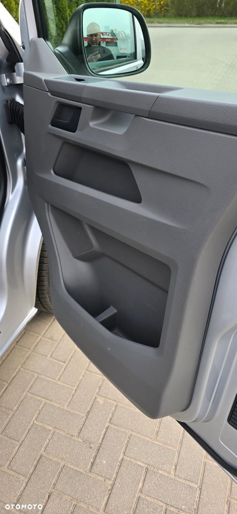 Volkswagen Transporter - 21