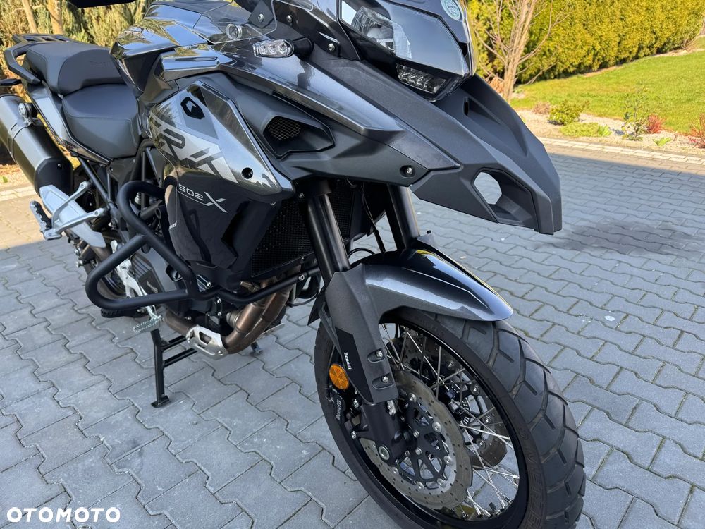 Benelli TRK 502X - 11