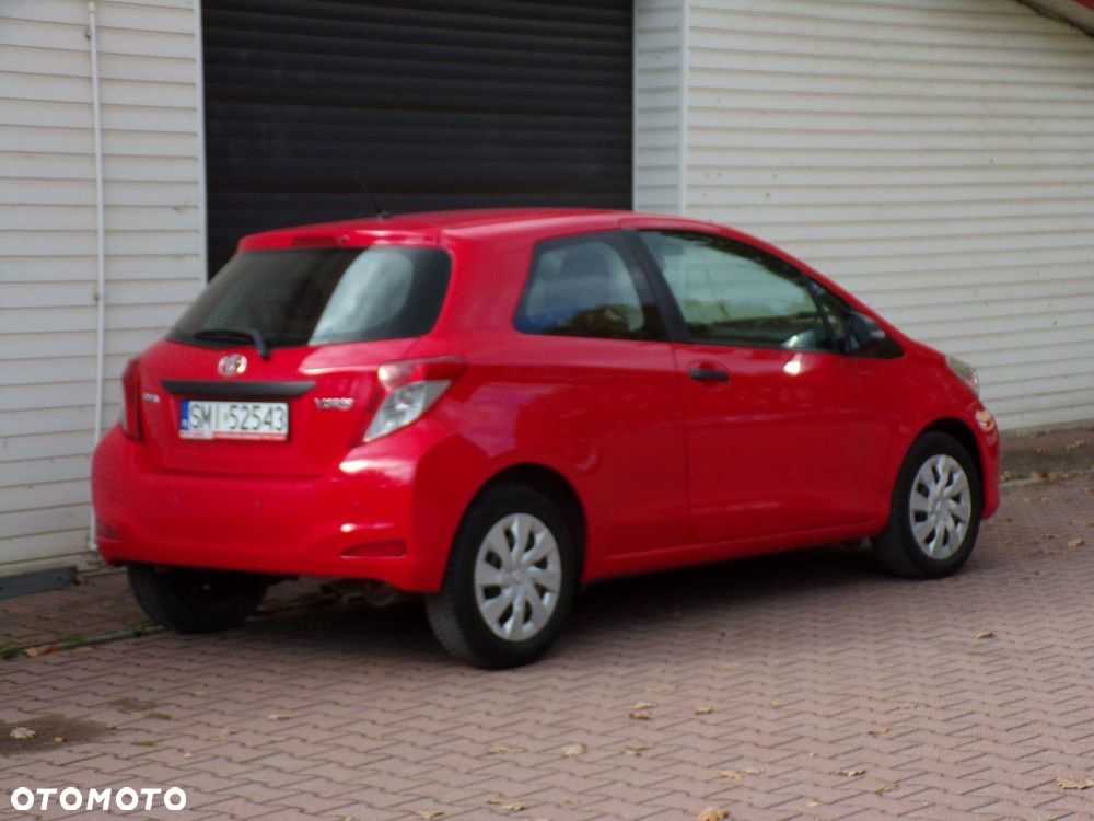 Toyota Yaris - 11