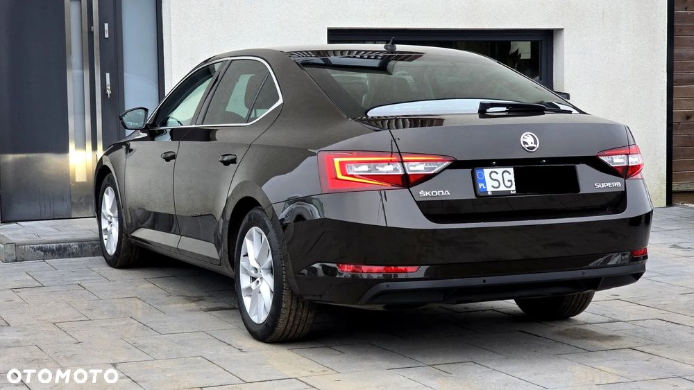 Skoda Superb 2.0 TDI Style - 12