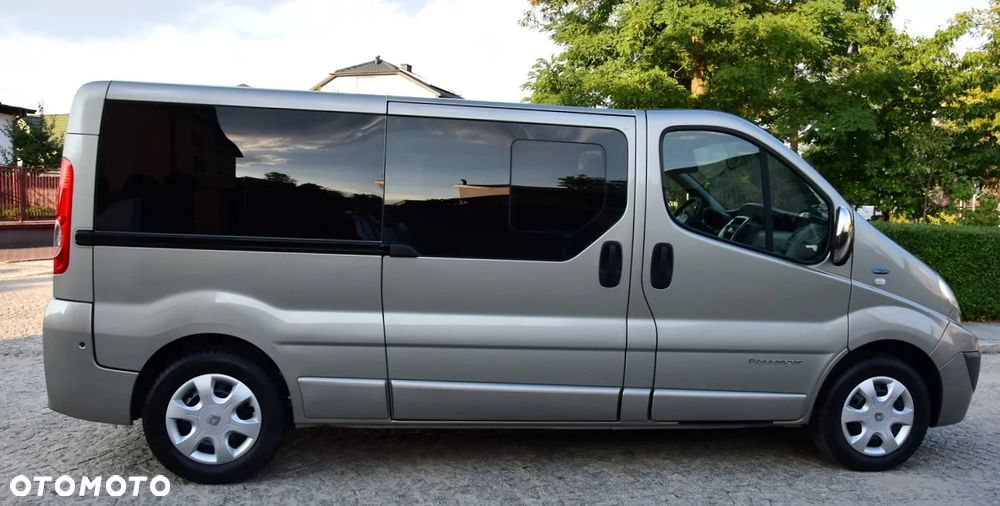 Renault Trafic Grand Passenger Pack Clim - 26