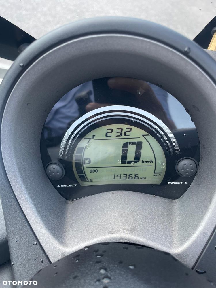 Yamaha NMAX - 5