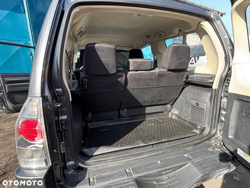 Mitsubishi Pajero 3.2 DID Intense Plus - 22