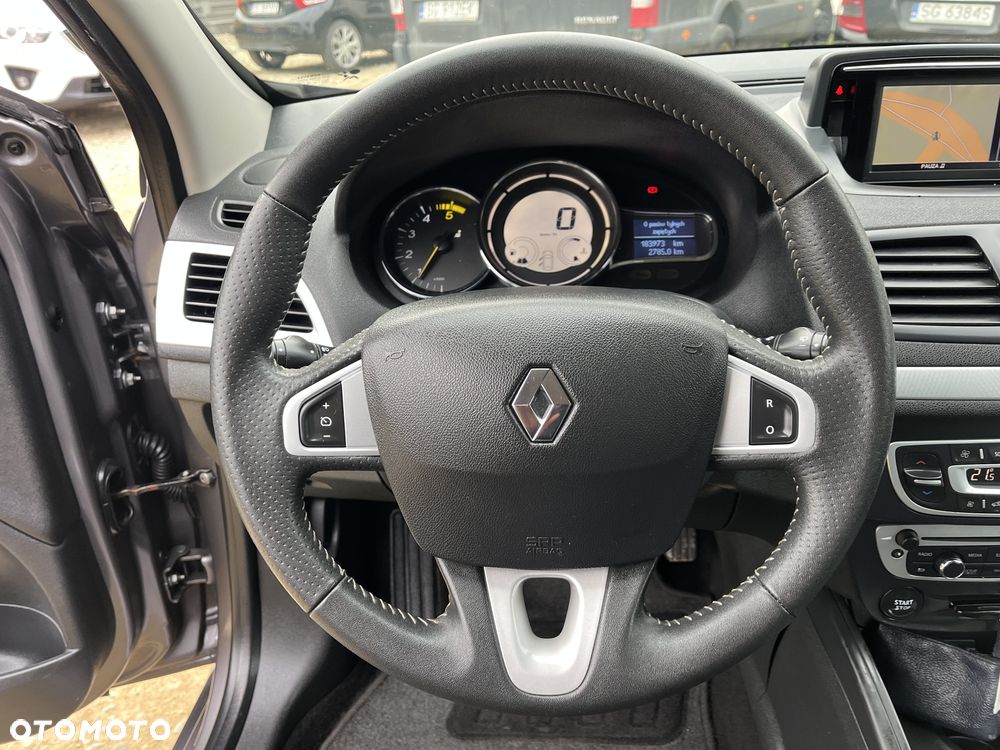 Renault Megane ENERGY dCi 110 Start & Stop LIMITED - 13