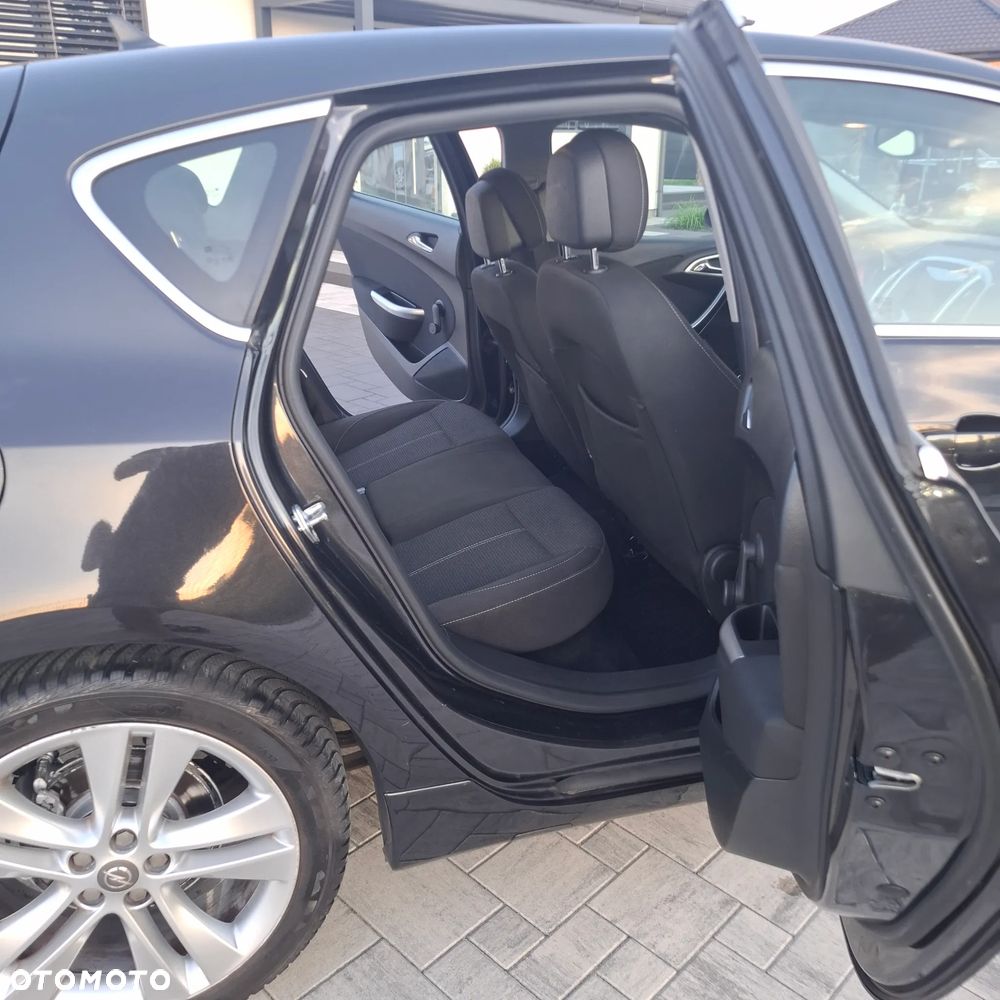 Opel Astra - 11