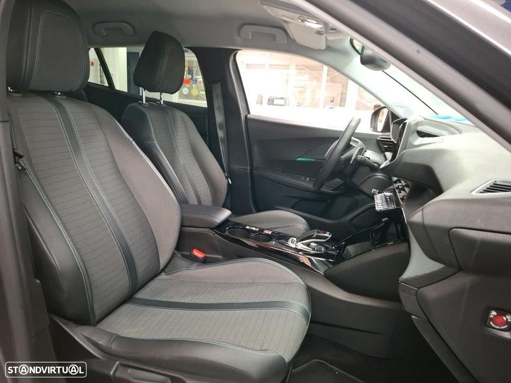 Peugeot 2008 1.2 PureTech Allure Pack EAT8 - 8