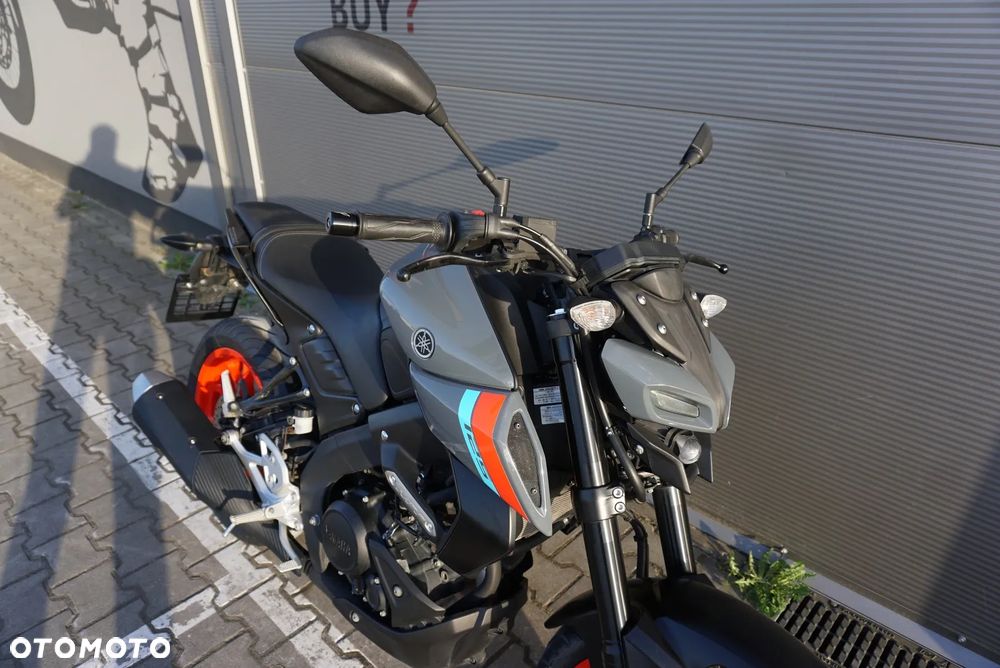 Yamaha MT - 7