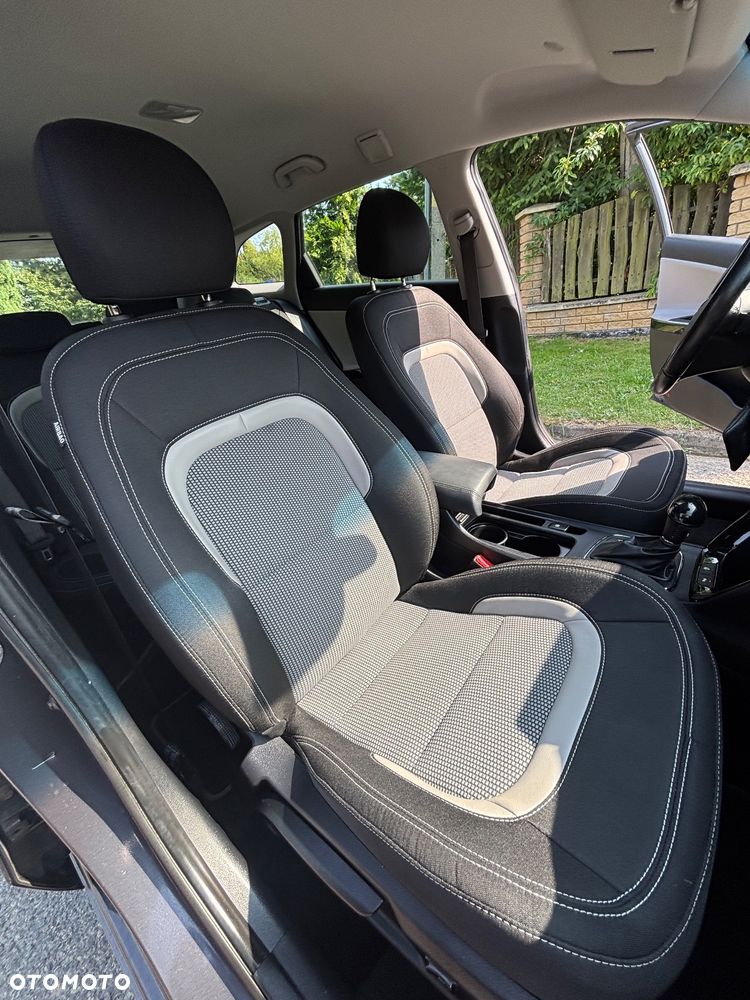 Kia Ceed 1.6 GDI DCT Platinum Edition - 28