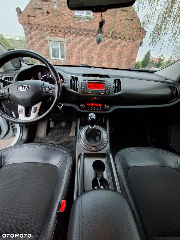 Kia Sportage 1.7 CRDI 2WD Attract - 8