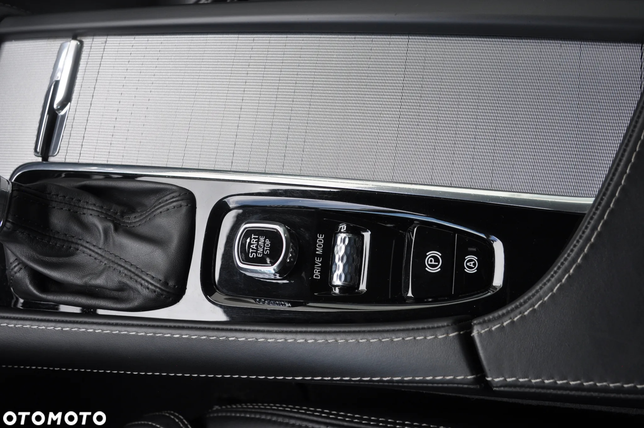 Volvo S90 D5 AWD Inscription - 33