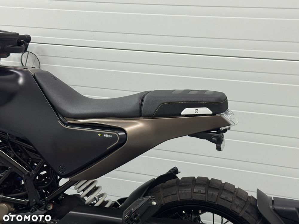 Husqvarna Svartpilen - 16
