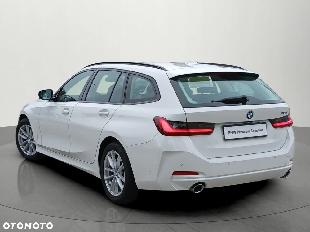 BMW Seria 3 318d MHEV - 4