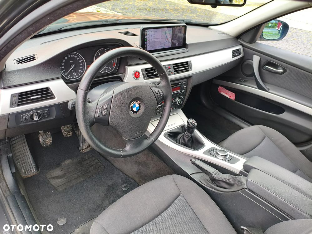 BMW Seria 3 316d - 12