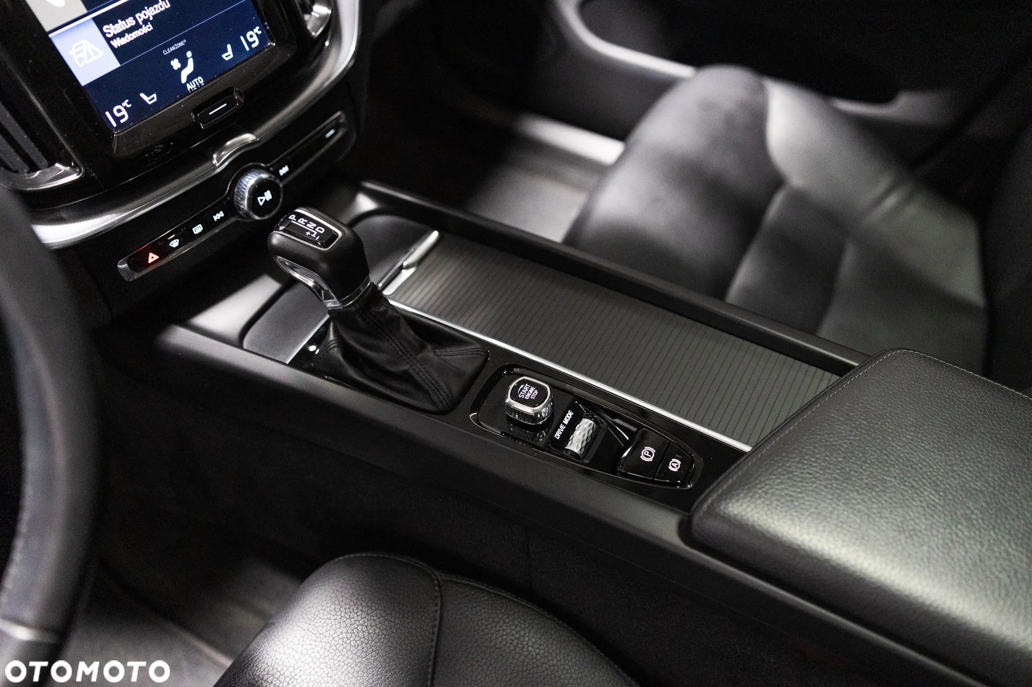 Volvo XC 60 B5 B AWD Ultimate Black Edition - 21