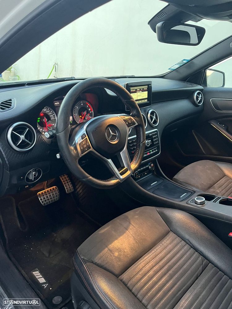 Mercedes-Benz A 200 CDI 4Matic 7G-DCT AMG Line - 3