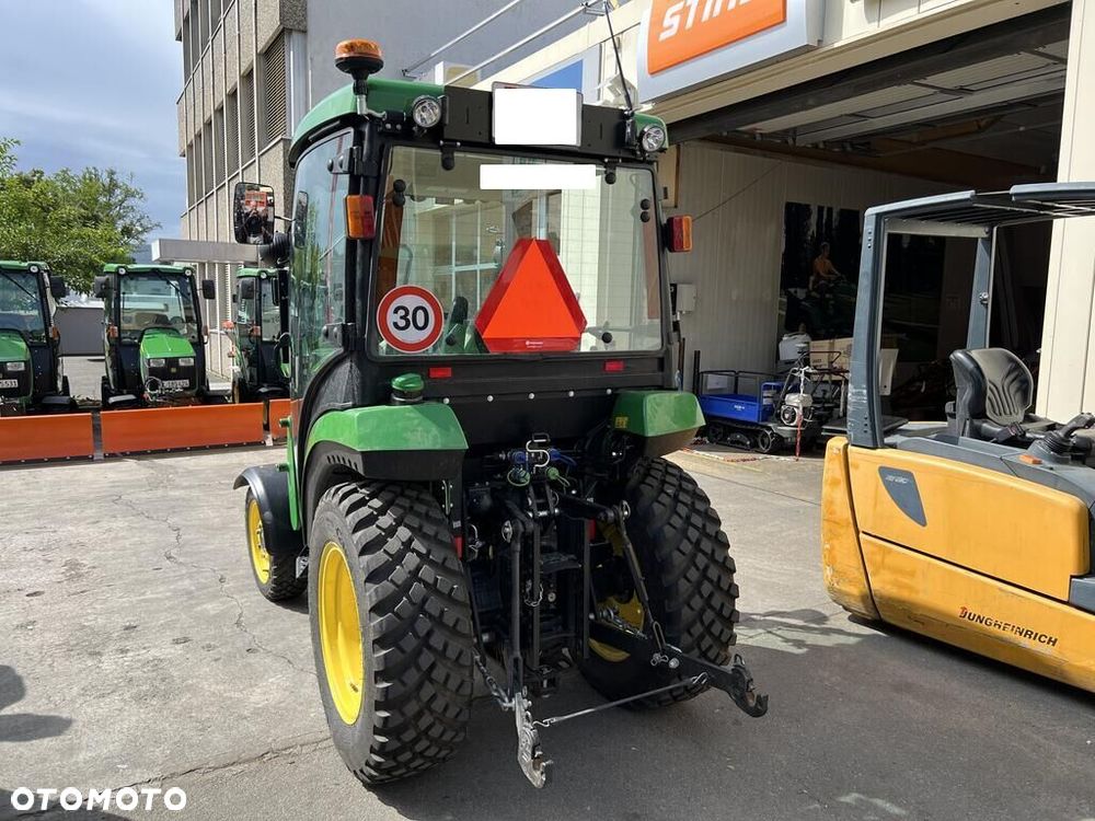 John Deere 2038R - 4