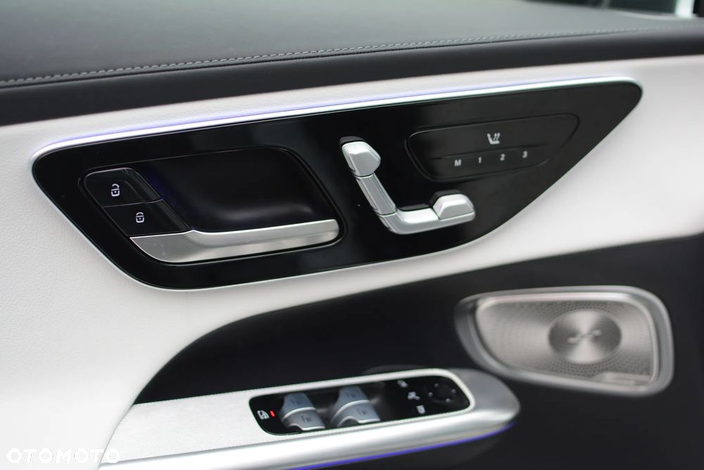 Mercedes-Benz GLC 220 d mHEV 4-Matic AMG Line - 10