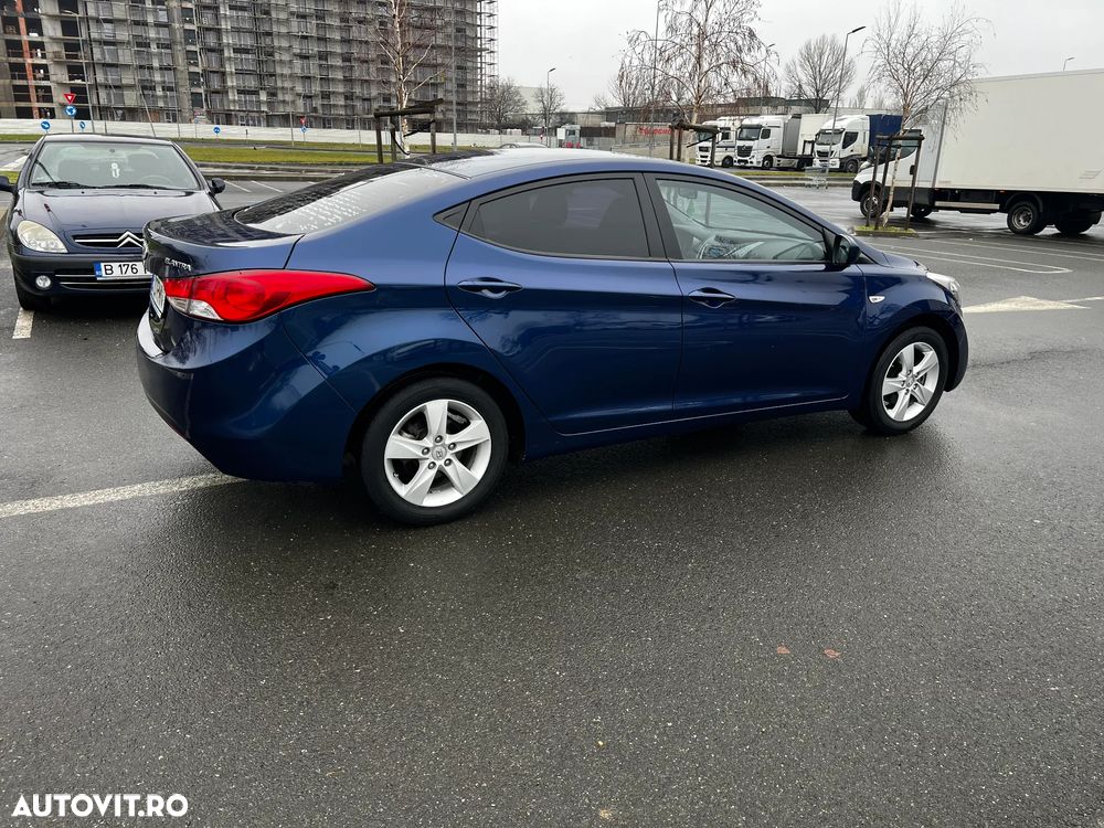 Hyundai Elantra 1.6 MPi Highway - 8