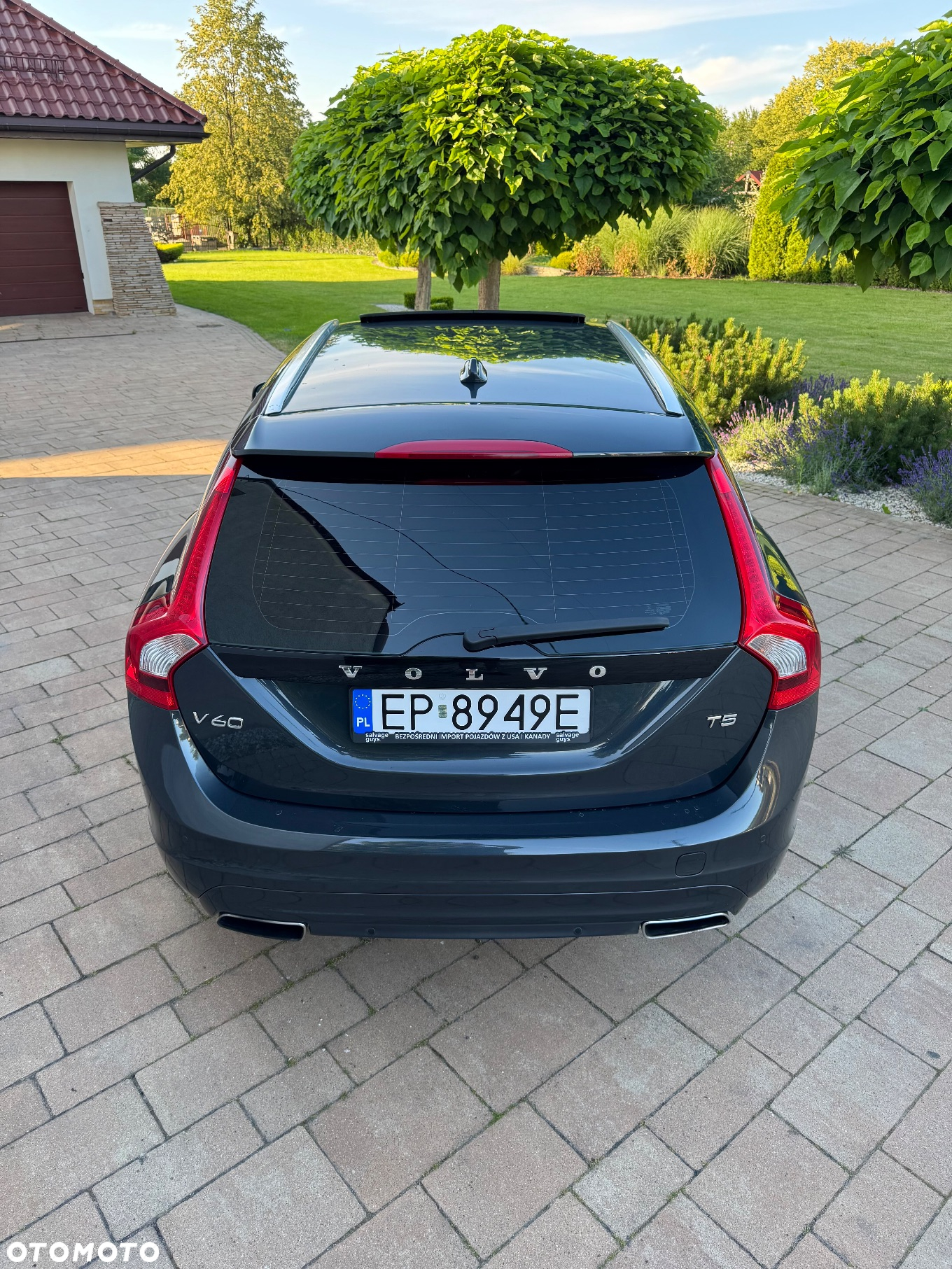 Volvo V60 T5 Drive-E Momentum - 3