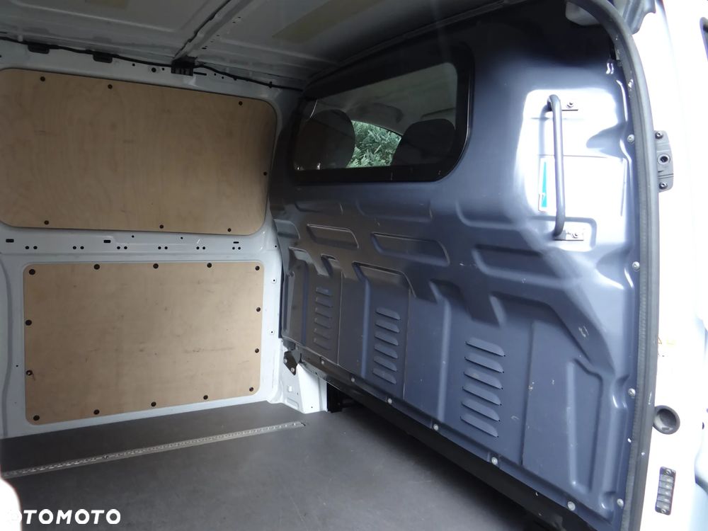 Mercedes-Benz Vito - 10