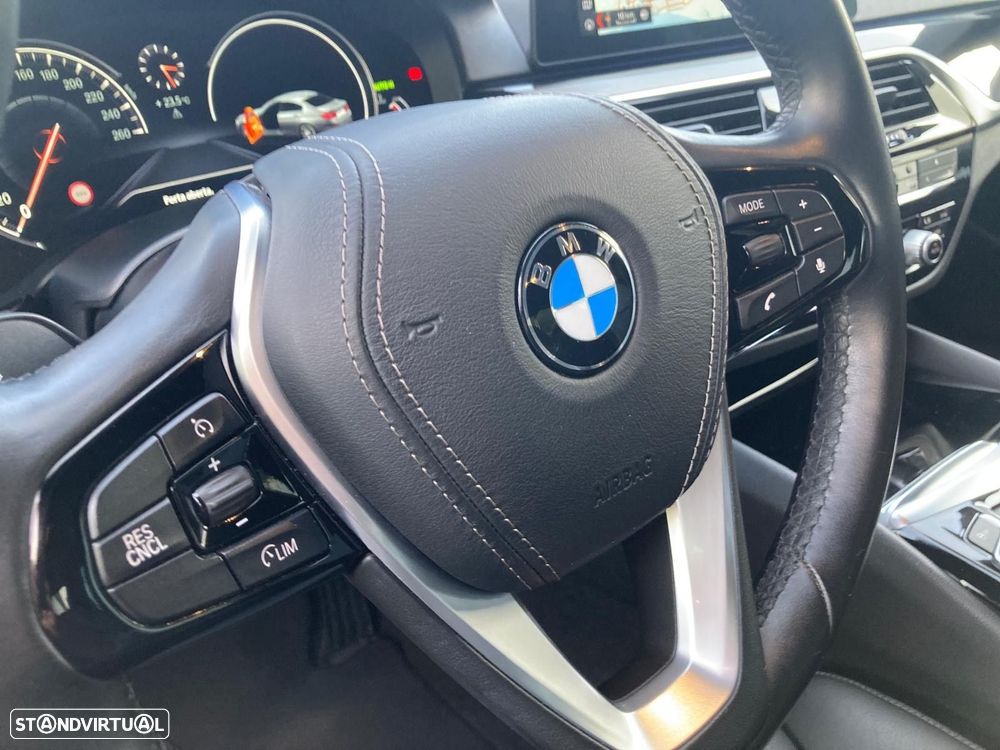 BMW 520 d Line Luxury Auto - 35