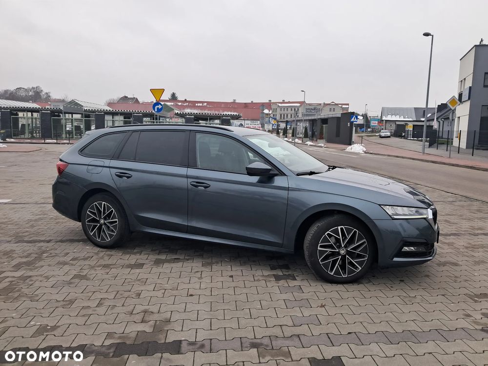 Skoda Octavia 2.0 TDI Ambition DSG - 1