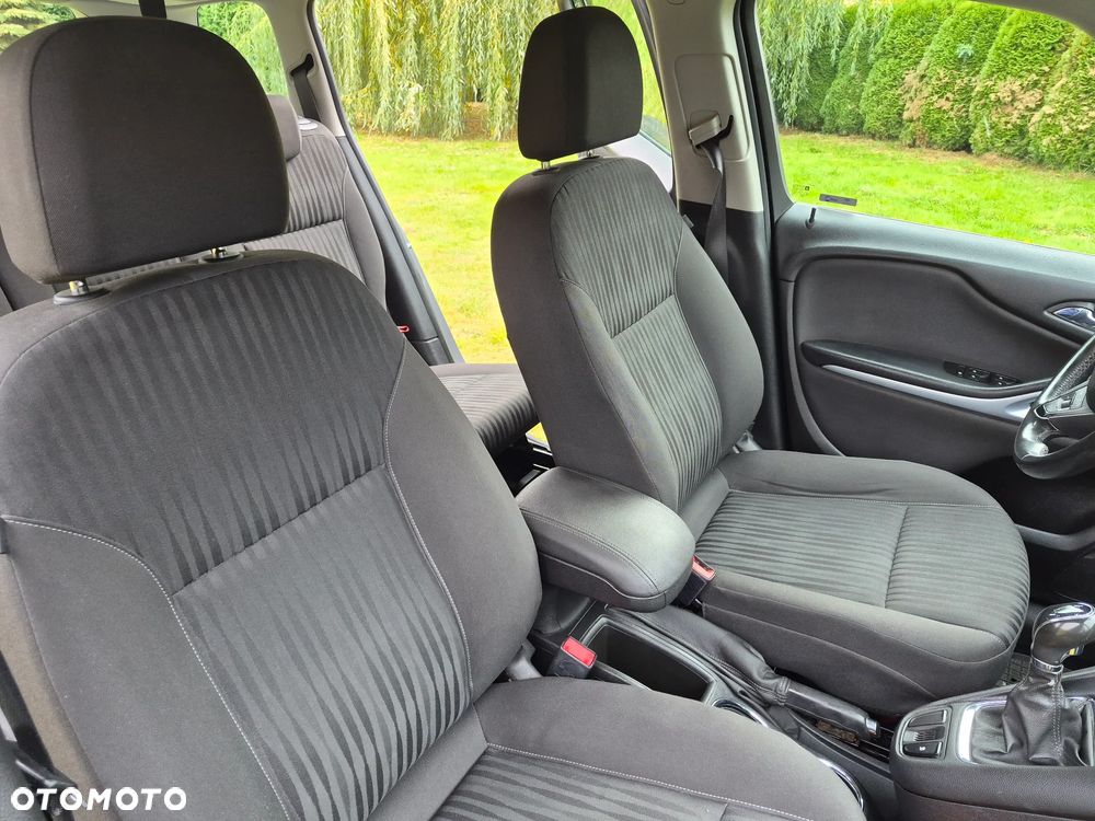 Opel Zafira - 16