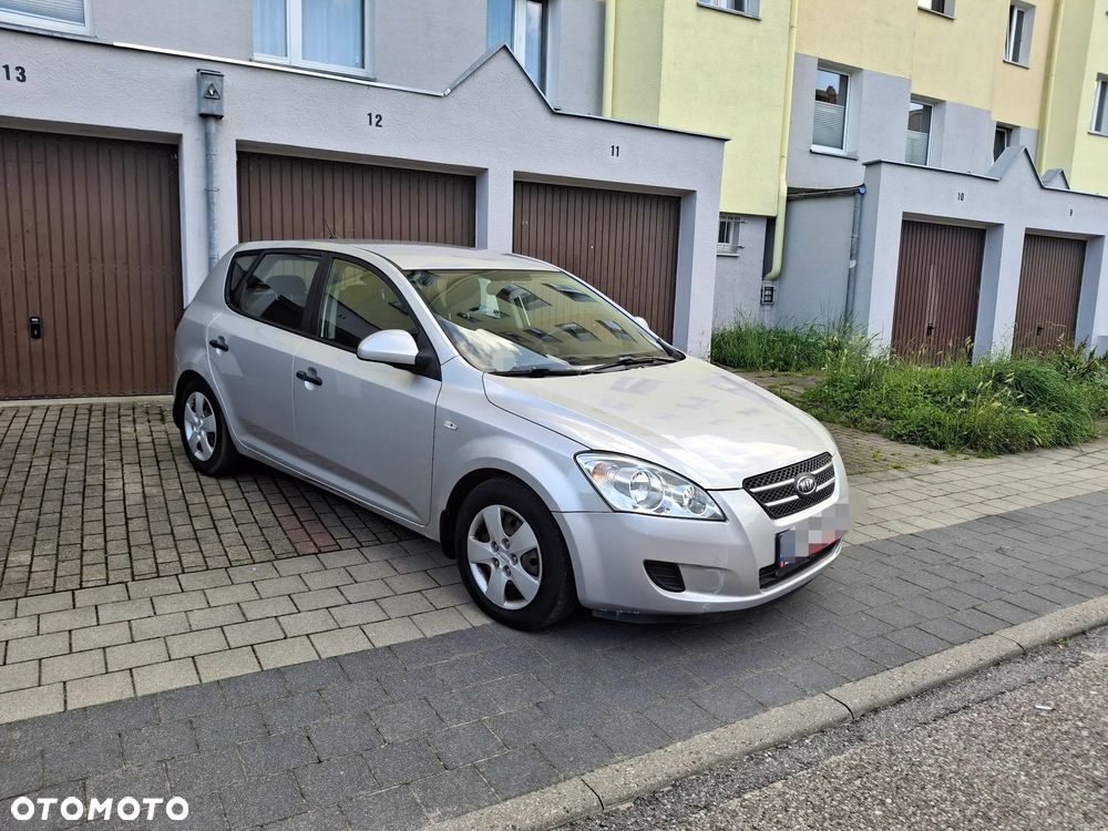 Kia Ceed 1.6 Crdi Comfort - 4