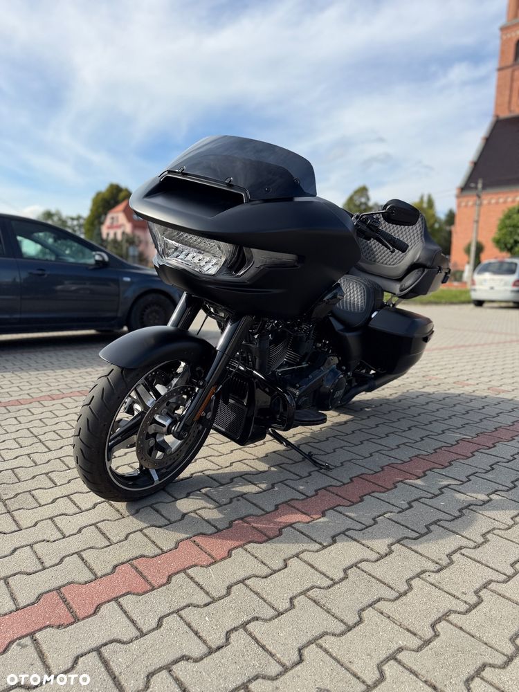 Harley-Davidson CVO Street Glide - 2