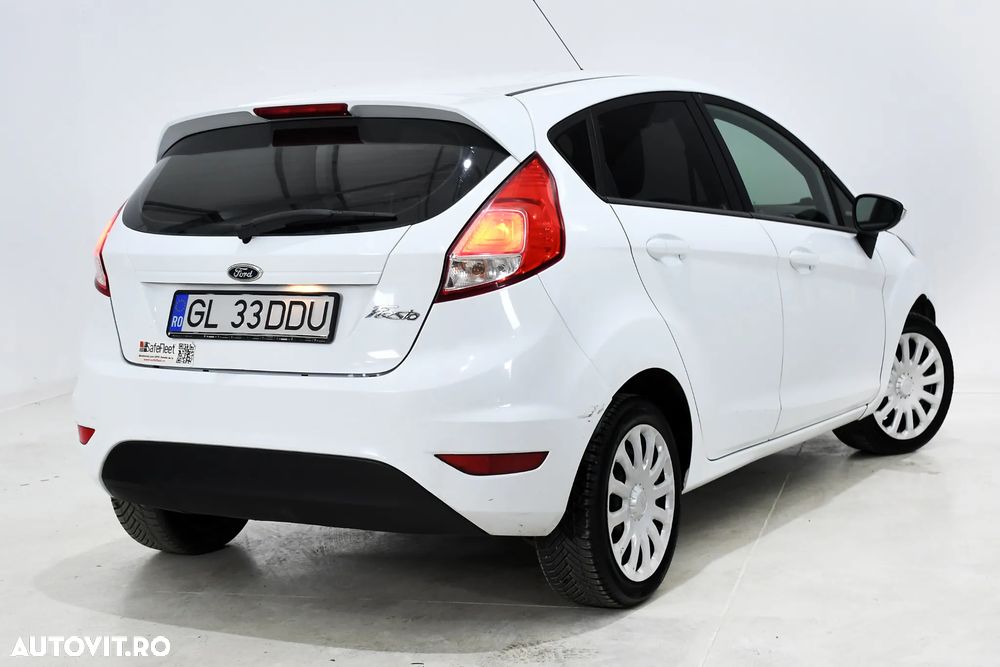 Ford Fiesta 1.5 TDCi Ambiente - 10