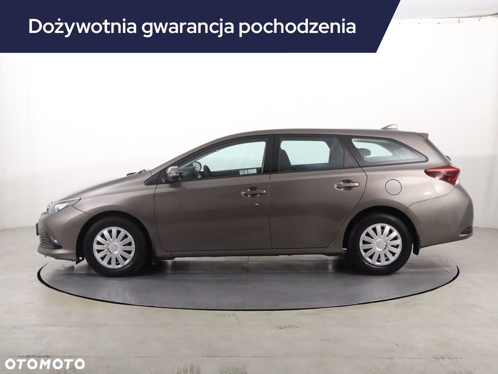 Toyota Auris - 4